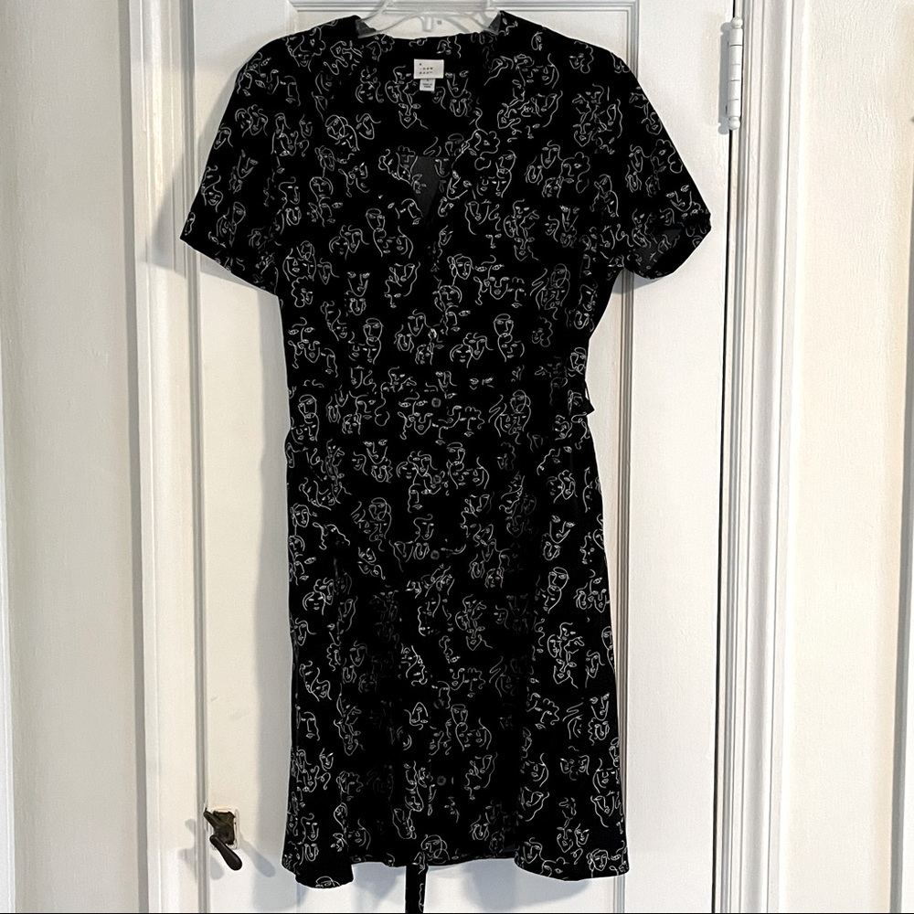 Tie waist shirt dress with abstract face pattern